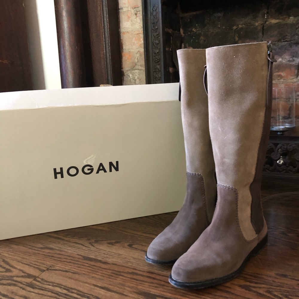 Vintage Hogan suede boots with zippers. Size 8.5. Suede in perfect condition.